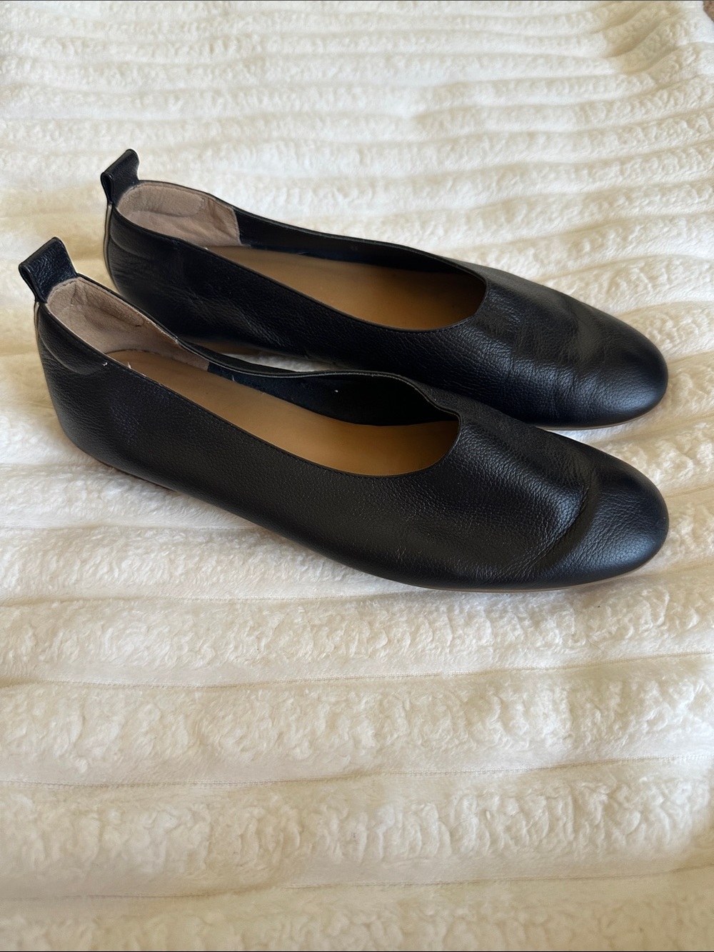 Everlane Black Leather Ballet Flats